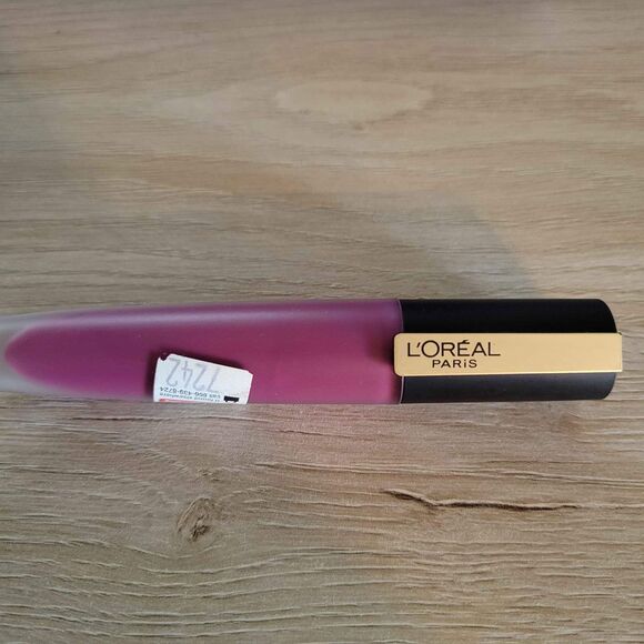 L'oreal Rouge Signature Lasting Matte Liquid  Lipstick - Picture 1 of 2